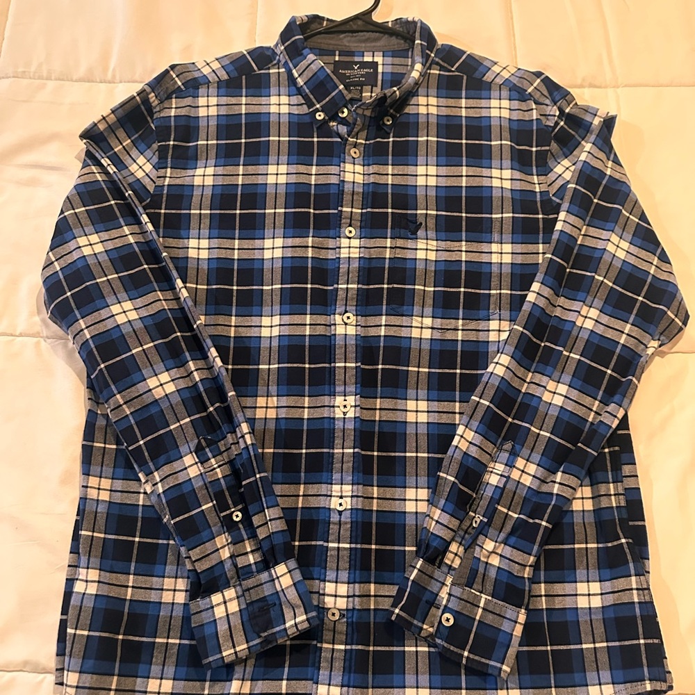 American Eagle Outfitters Navy and White Plaid Shirt
